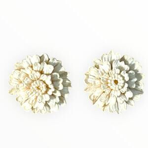 Vintage Carved Celluloid Off White Floral Screw Back Earrings Chrysanthemum